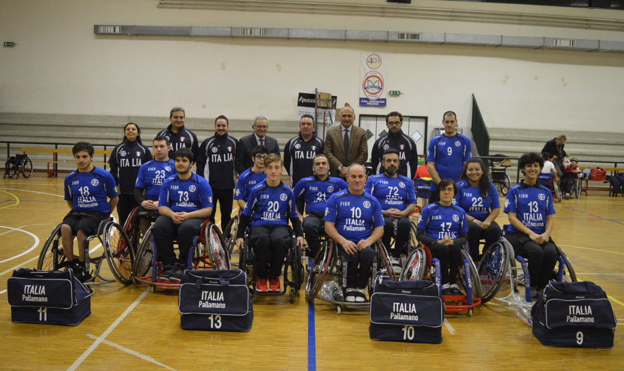 http://www.federhandball.it/images/wp-content/uploads/2016/11/italia_wheelchair_handball.jpg