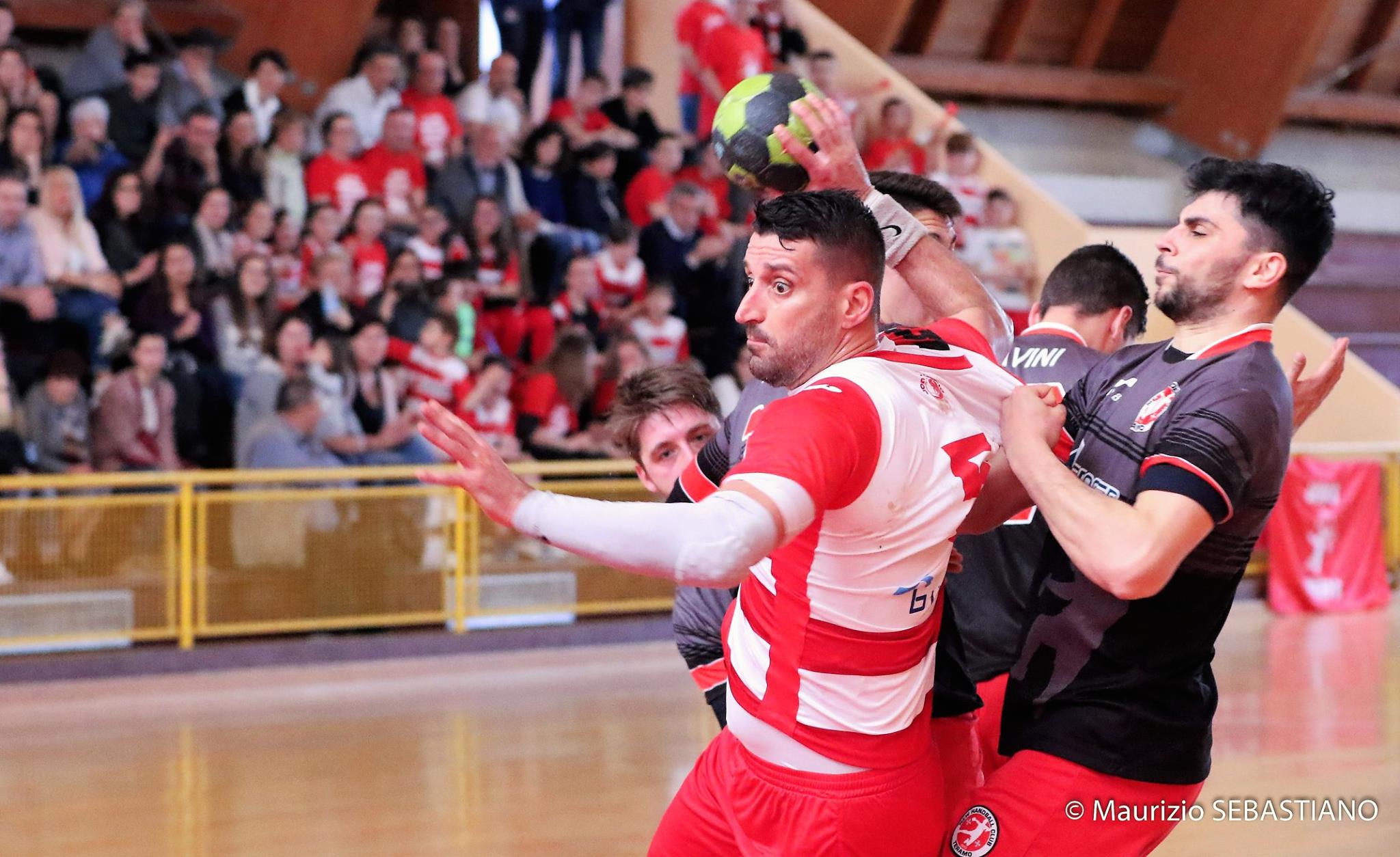 http://www.federhandball.it/images/wp-content/uploads/2017/04/teramo_di_marcello.jpg