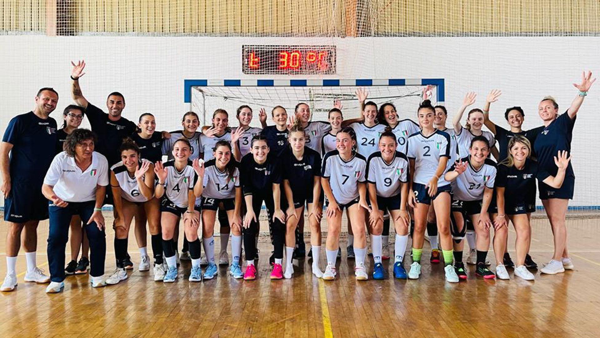 images/2022/italia-u17-femminile-2022.jpg