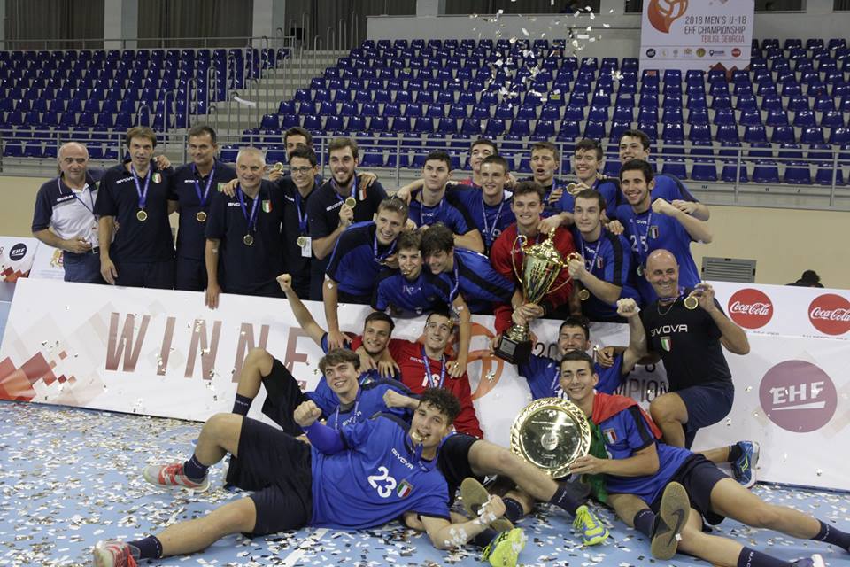 Italia Under 18 festa podio post vittoria Tbilisi 2018