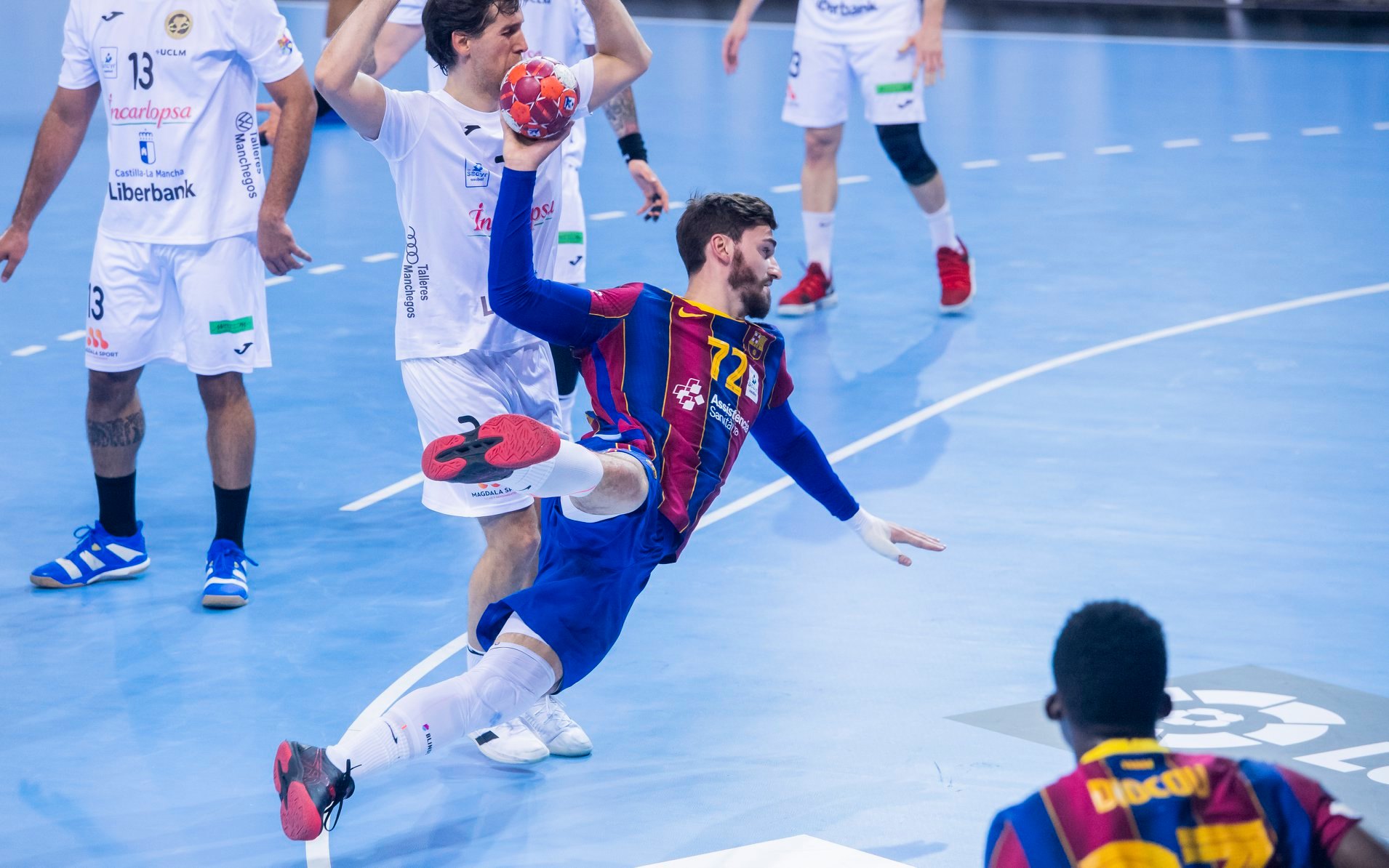 images/barca-handball-fabregas.jpg