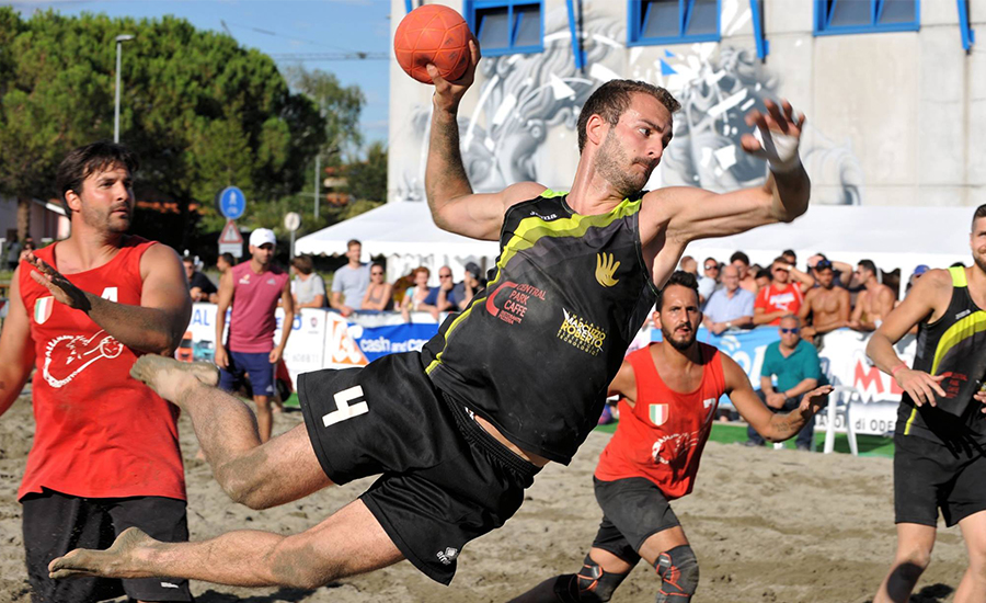 images/beach_handball_italiani1.jpg