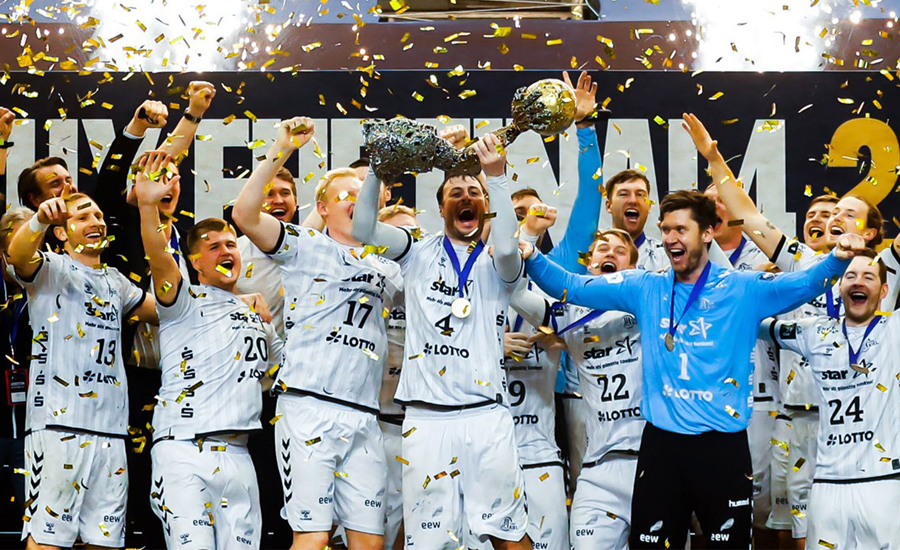 images/kiel-champions2020.jpg