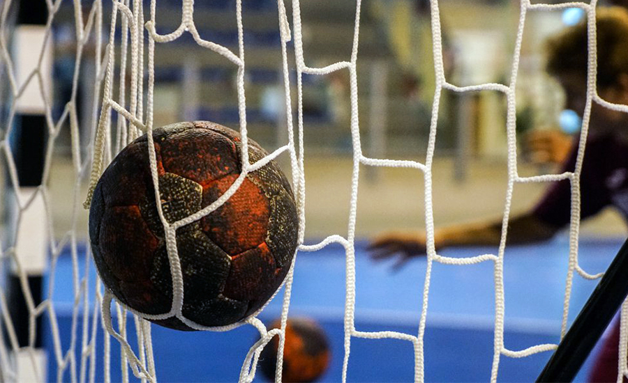 images/pallone_sfondo_handball.jpg