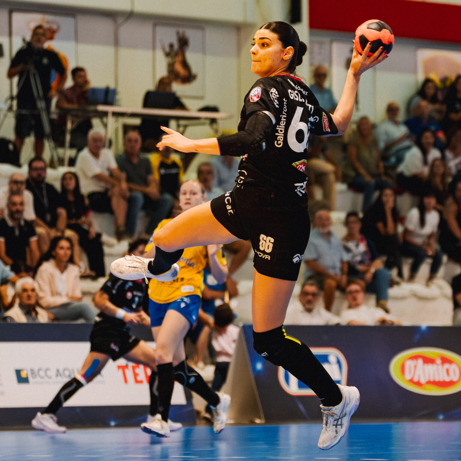 R2 Pdf European Cup: Brixen qualificata al Round 3, pari fra Salerno e ...